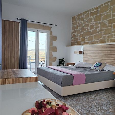 Jacob'S Sunrise Cottage กิสเซมอส ภายนอก รูปภาพ
