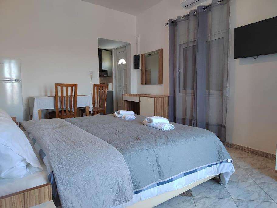 Jacob'S Sunrise Cottage กิสเซมอส ภายนอก รูปภาพ